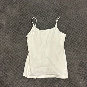 gap white tank top